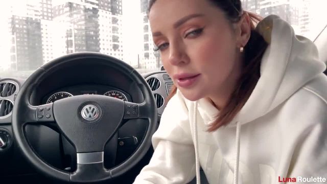 Hot blowjob in the parking lot with cum swallowing - 5