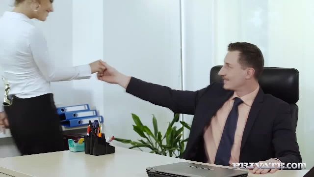 Julia Roca Has Her Hairy Pussy Pounded In The Office - 5